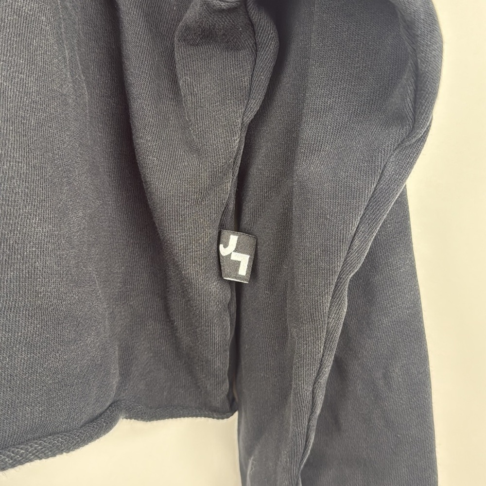 JoyLab Cropped Distressed Crew Neck Black Sweatshirt Size Medium - Picture 4 of 8